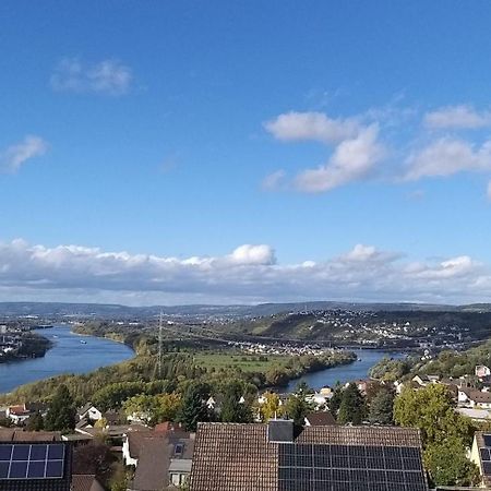 Rheinblick Am Rheinsteig Zur Festung Ehrenbreitstein Mit Balkon Und Sauna Urbar  Dış mekan fotoğraf